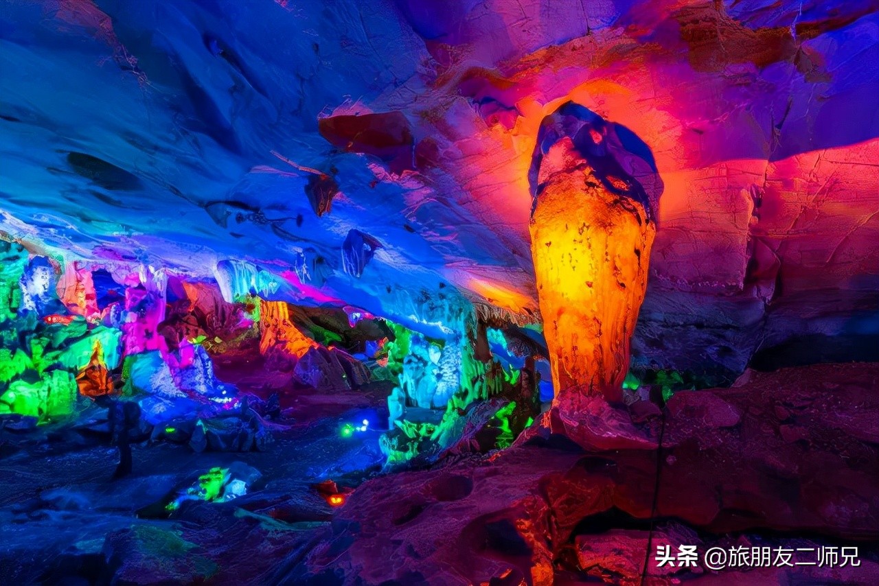 广州出发-阳山2天游｜游峡天下，第一峰天泉景区、泡高山温泉