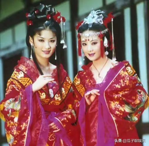 服装不同的设计图