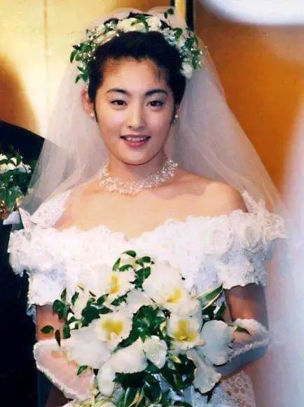 8位日剧爆红女星今昔对比：多人情史复杂，有人离婚后买千万豪宅