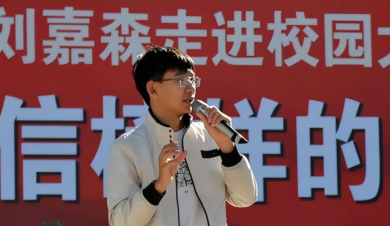 拼命考入北大的衡中状元，逃出了衡中，却逃不过“衡中思维”