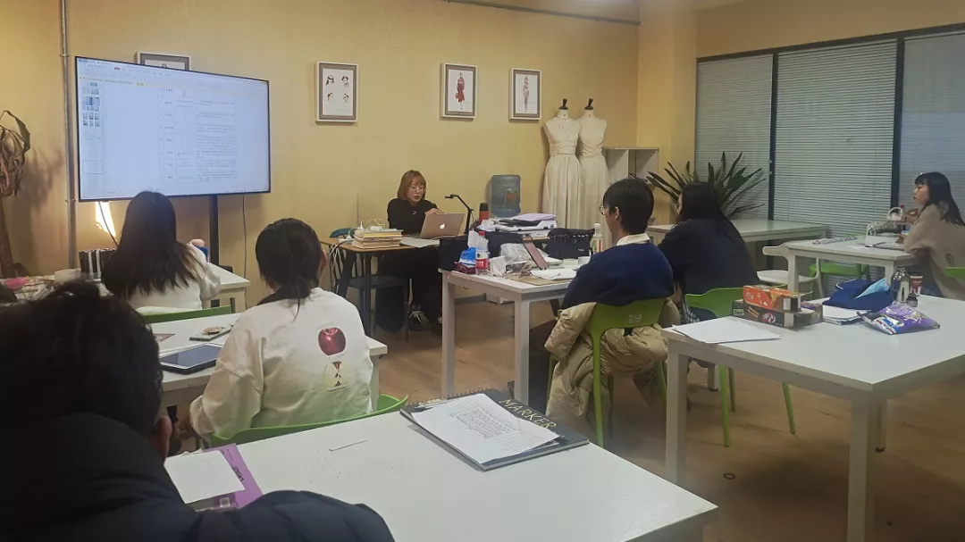 京美考研｜服装专业 寒假课程记录刊 能上岸的人都是这样学习的