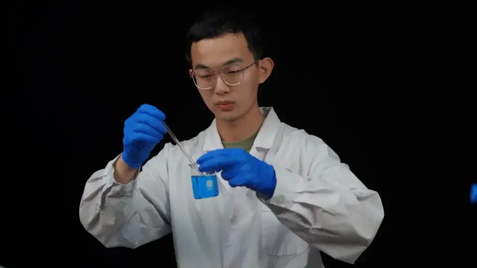 95年博士后靠浪漫化学实验走红这位史大爷真是太厉害了