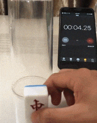 女朋友出差了，说去了上海出差，还给我发来了一张这样的照片