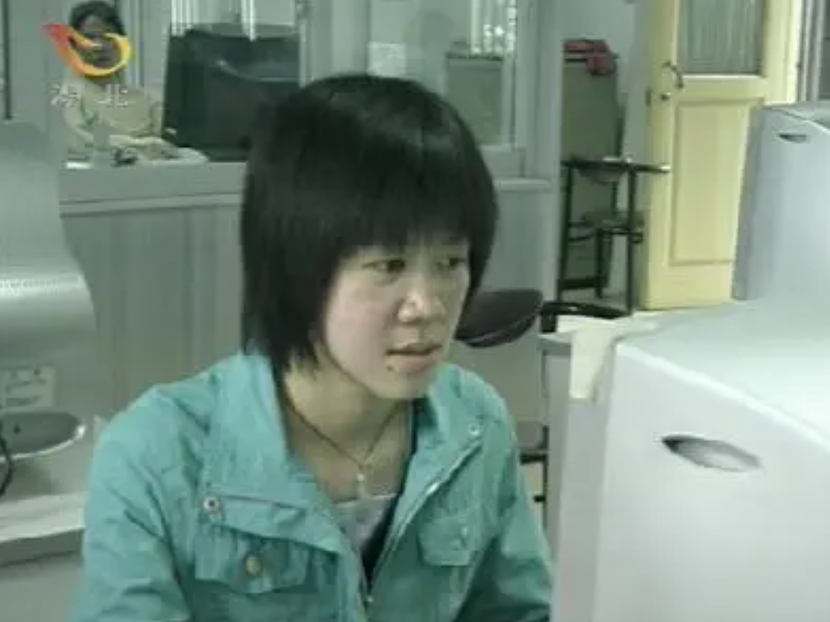 17年前，与瘫痪父亲相依为命，高考763分的广西女孩，现状如何？