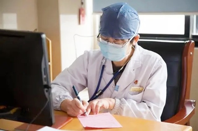 08年云南三姐弟离奇死亡，死前主动将衣服脱光，警方：是被冻死的