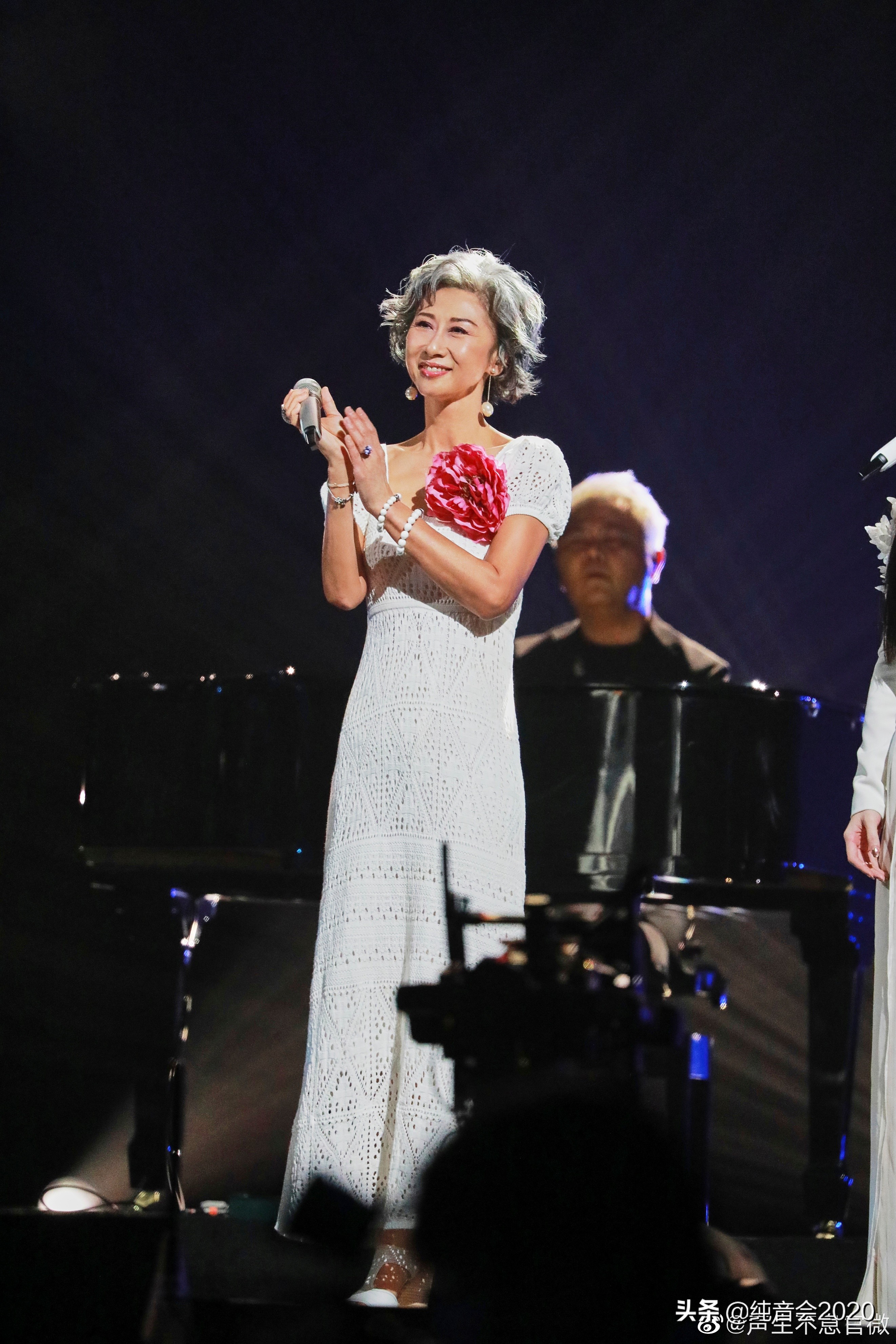 #声生不息# 叶蒨文&单依纯歌曲《爱是永恒》真爱穿越世纪 永不离弃