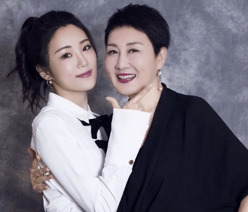 这10位母亲专业户，烟火气又不失魅力，都是中国人心中母亲的模样