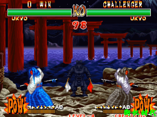 经典街机《拳皇》1P和2P一起摇大招，结果和想象的不一样