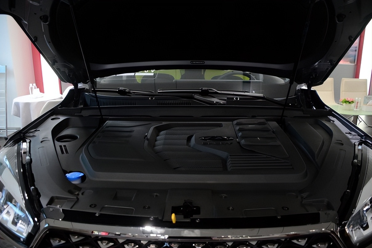 开的快更要开的帅 瑞虎7 PLUS贵妃黄限定版到店实拍