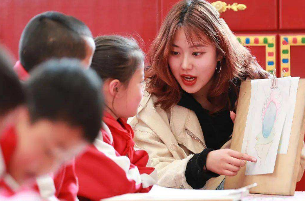 师范生的自述：毕业后我去民办学校教书，感觉生活失去了希望