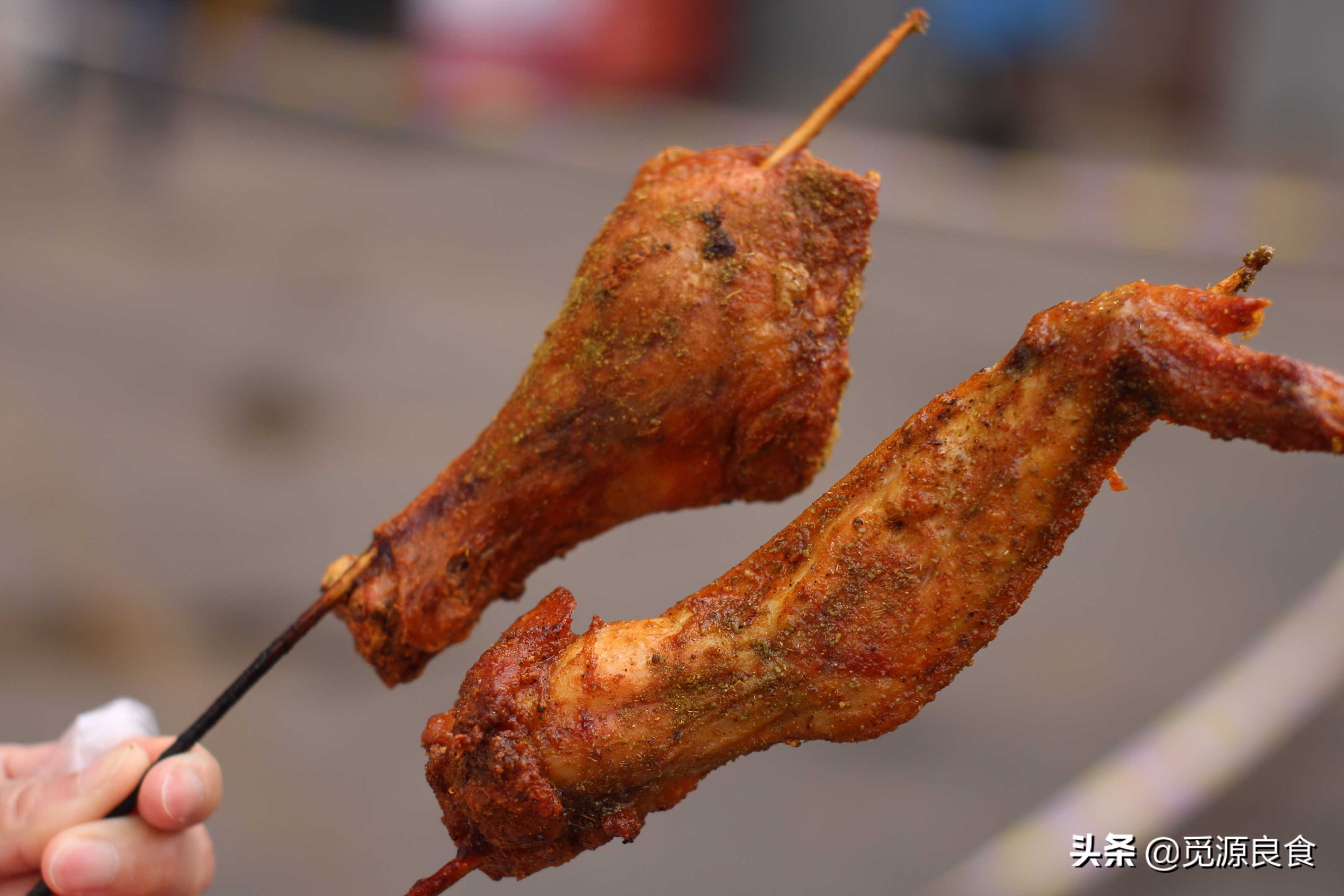 到武汉旅游，江汉路、循礼门附近的美食，在前进五路解决一日三餐