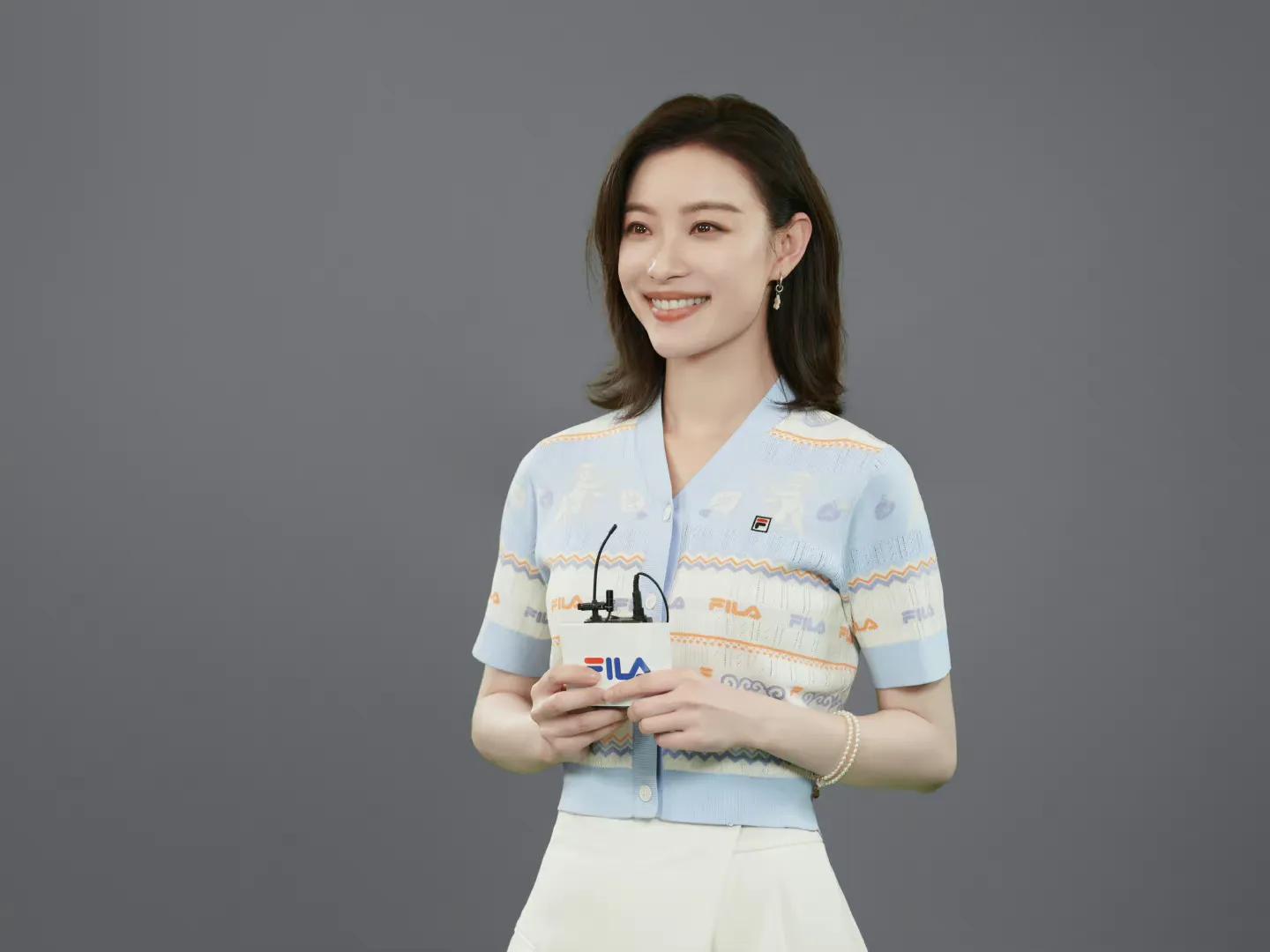 倪妮近期不同风格的穿搭