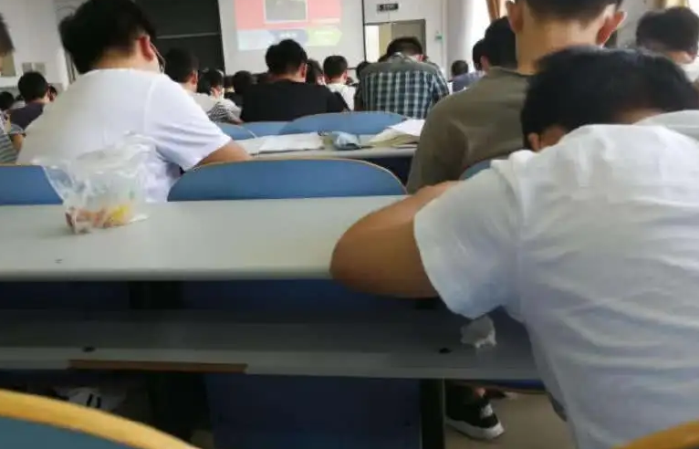 教育部发布通知，大学这几类证书含金量较高，学生要抓住机会