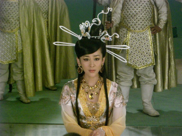 周扬:宝莲灯前传的三圣母,婚礼伴娘还是刘亦菲,出道19年却没火