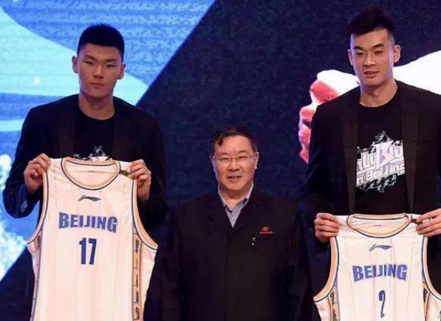 "小姚明"李慕豪,13岁身高187cm,与沈梓捷称为深圳双塔