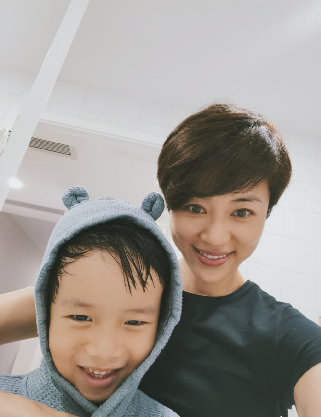 知名演员张龄心：从不婚不育，到爱夫爱子，她真的是女星的榜样