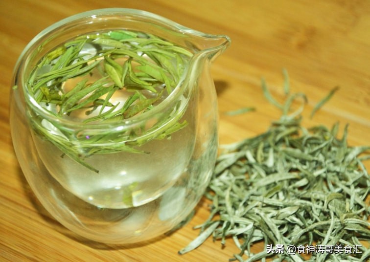我國(guó)10大名茶，黑白綠紅烏龍普洱全面分析，你喝過(guò)最好喝的是哪種