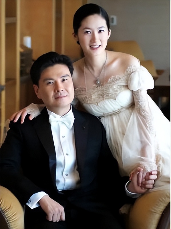 “大长今”李英爱：38岁嫁大丈夫，40岁生龙凤胎，事业家庭双丰收