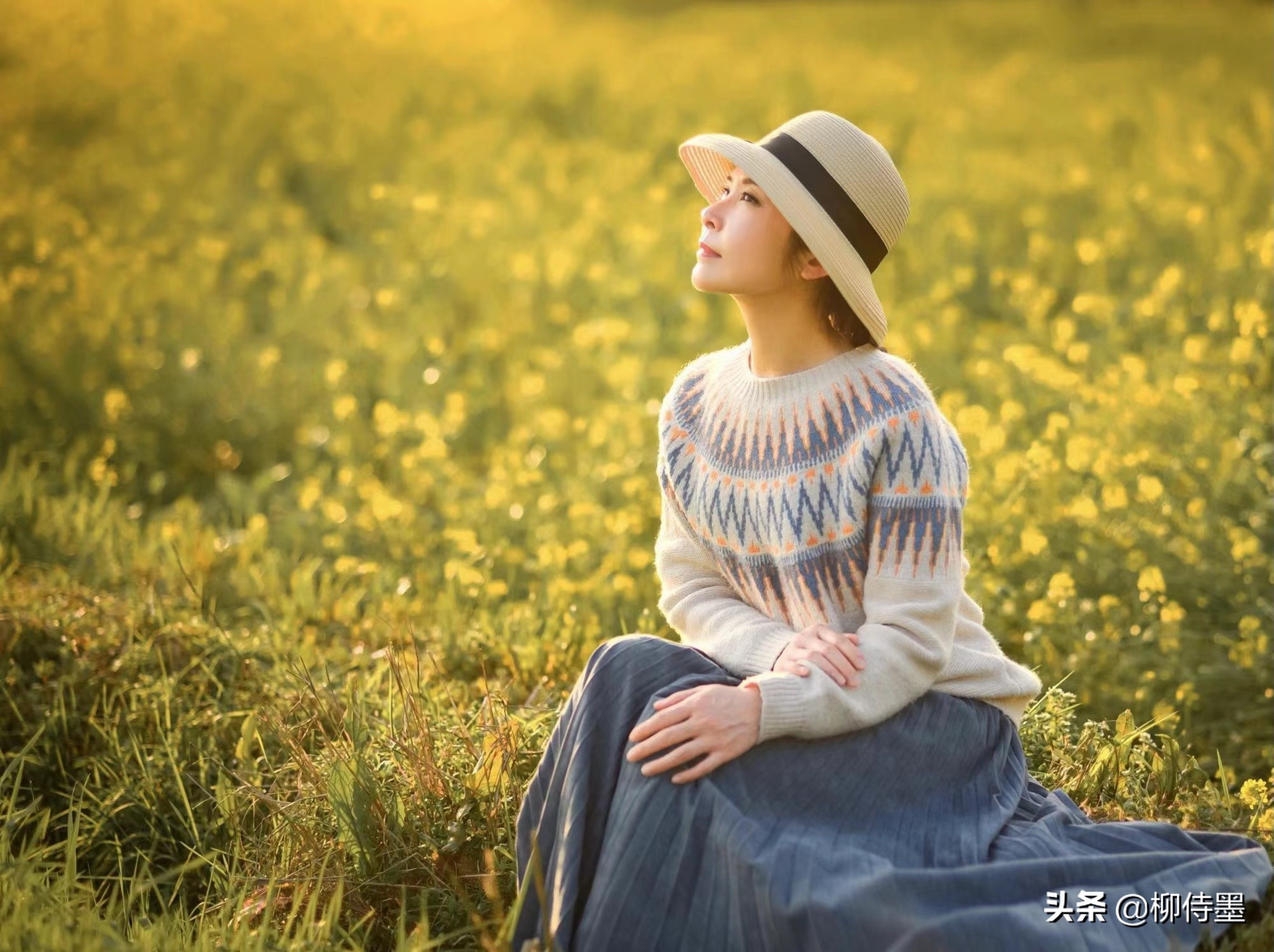 中年姐姐赏花拍人像,和女摄影师学习6句口诀,照片浪漫唯美