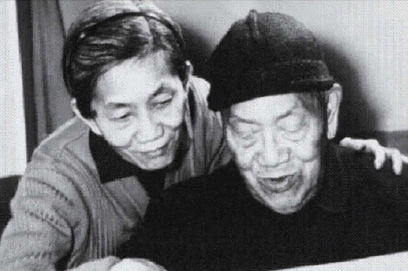 1949�꣬�Ҿ����Ĵ�������һ�����У�Ϊ�δ��¾�������������