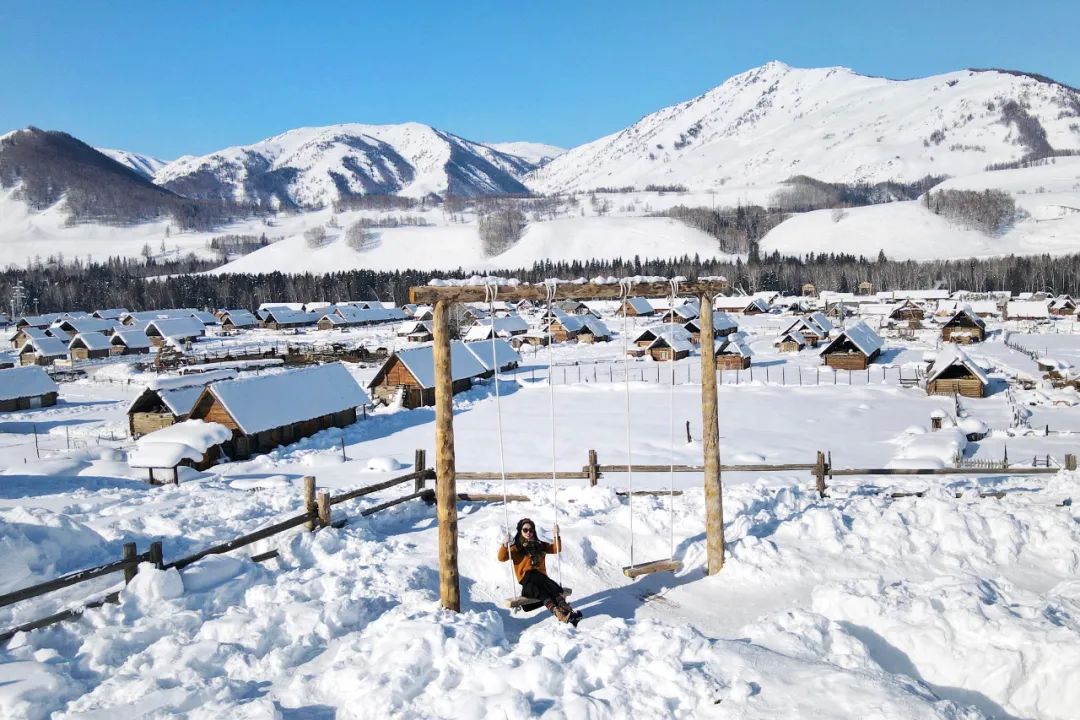 自驾新疆，经S21沙漠高速去禾木看雪，5天花费需要多少？怎么玩？