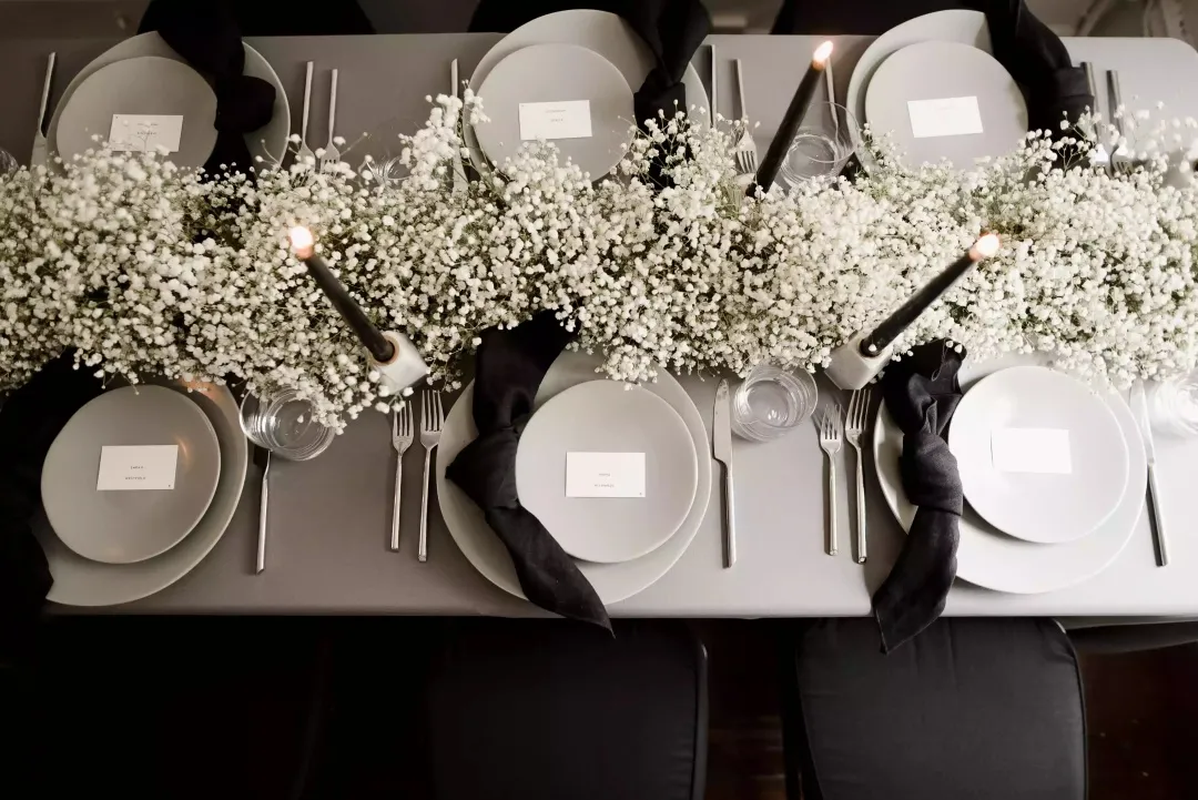 20个美丽的黑白婚礼装饰创意，合理运用让你的婚礼别具一格