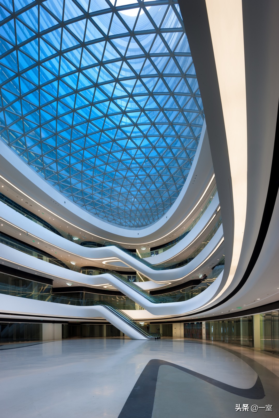 扎哈建筑(看了扎哈的作品,才知道什么是大师级设计)