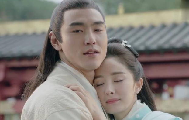 凹凸不平崎岖脸大PK！活久见，鞋拔子见了都有优越感