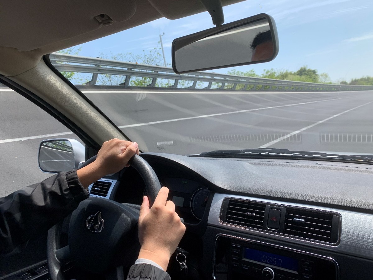 墊江汽車試驗(yàn)場試駕長安凱程F300