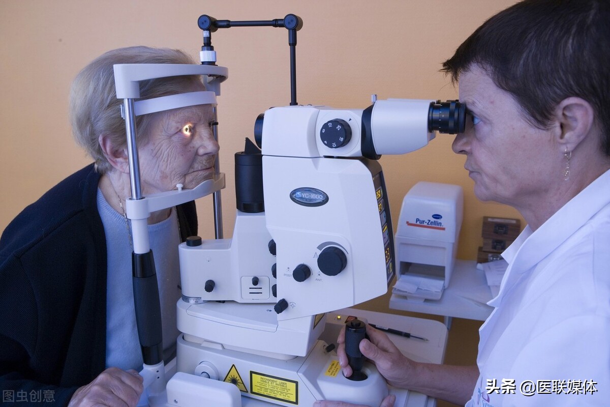 上了年纪，白内障和老花眼你更担心哪个？预防要避开这4件事