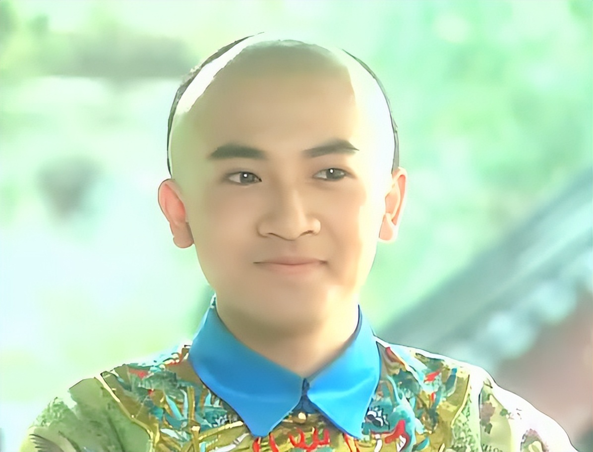 娃娃脸只服这10位明星！有人30岁还能演高中生，个个清纯可人