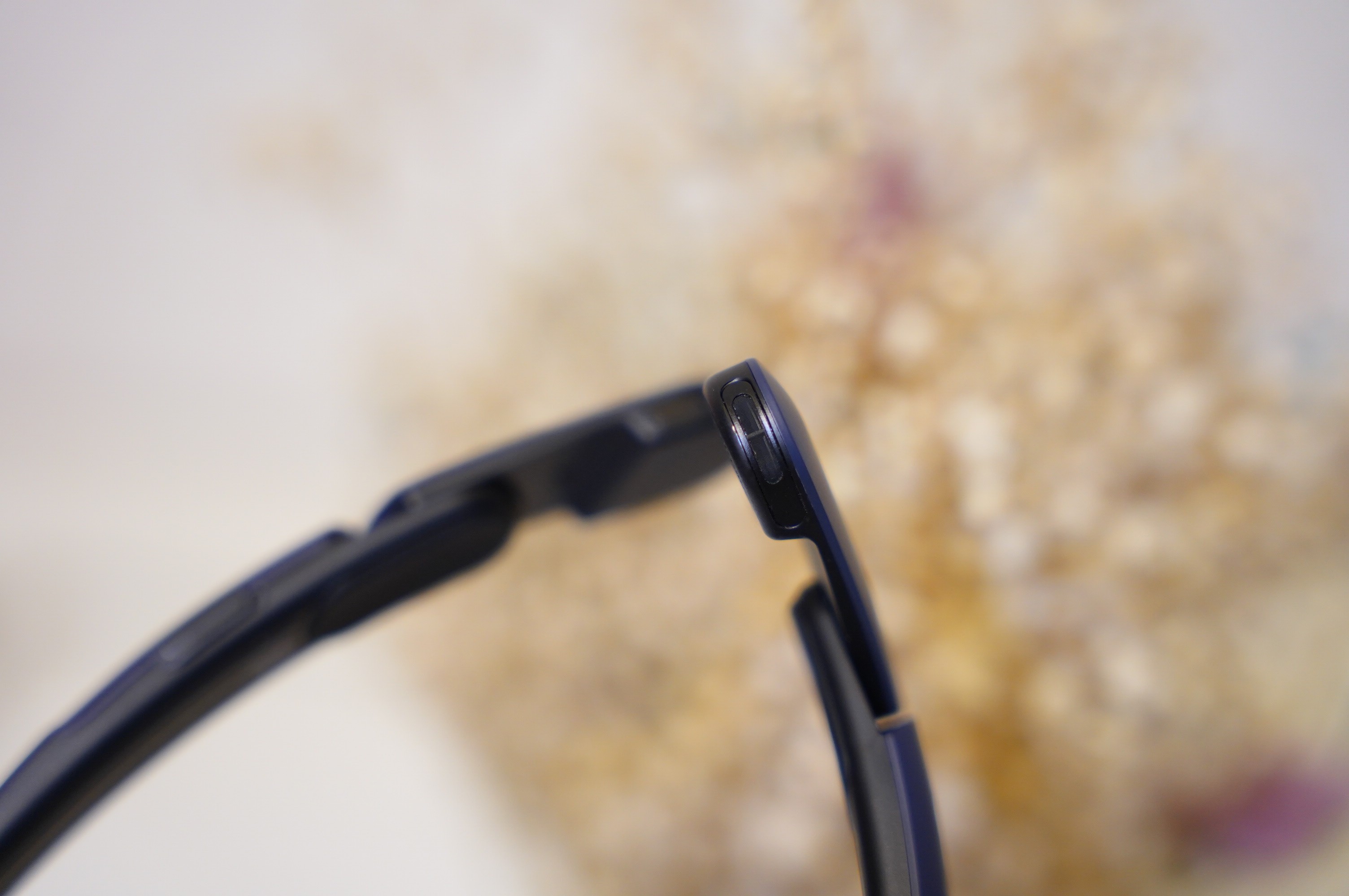 耳朵敏感，找不到合适的耳机使用？可以试下这款木六空气传导耳机