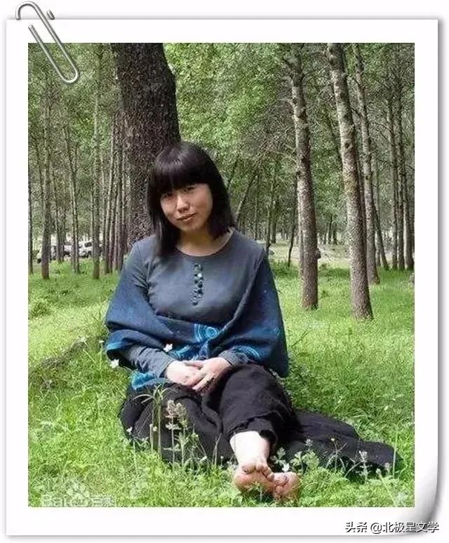 华语女诗人诗歌经典选读