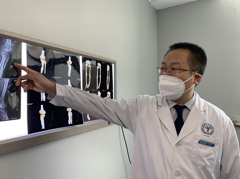 旋耕机再“咬”人 医生手术11小时 输血5000毫升抢救