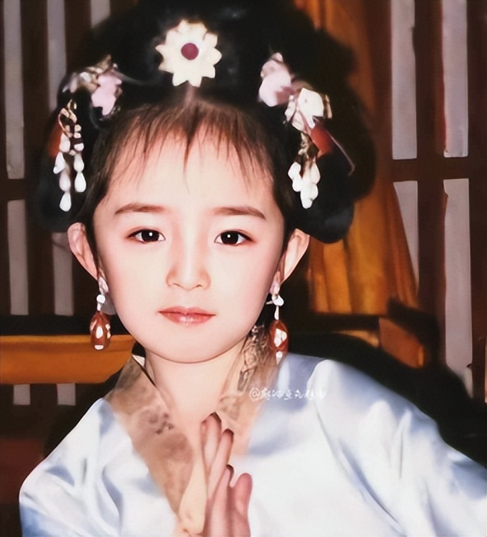 同样是“厚刘海”，把杨紫胡冰卿和杨幂放在一起，差别不止一点