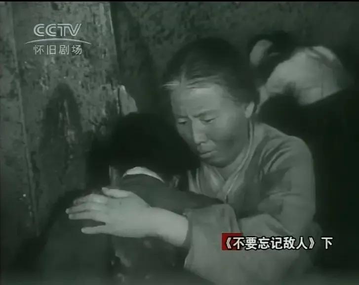 世界电影（0107）朝鲜电影《不要忘记敌人》（1963）剧照欣赏