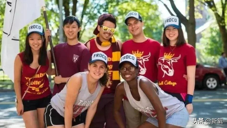 不同国家的文化特点和历史可以从校服上窥见一二