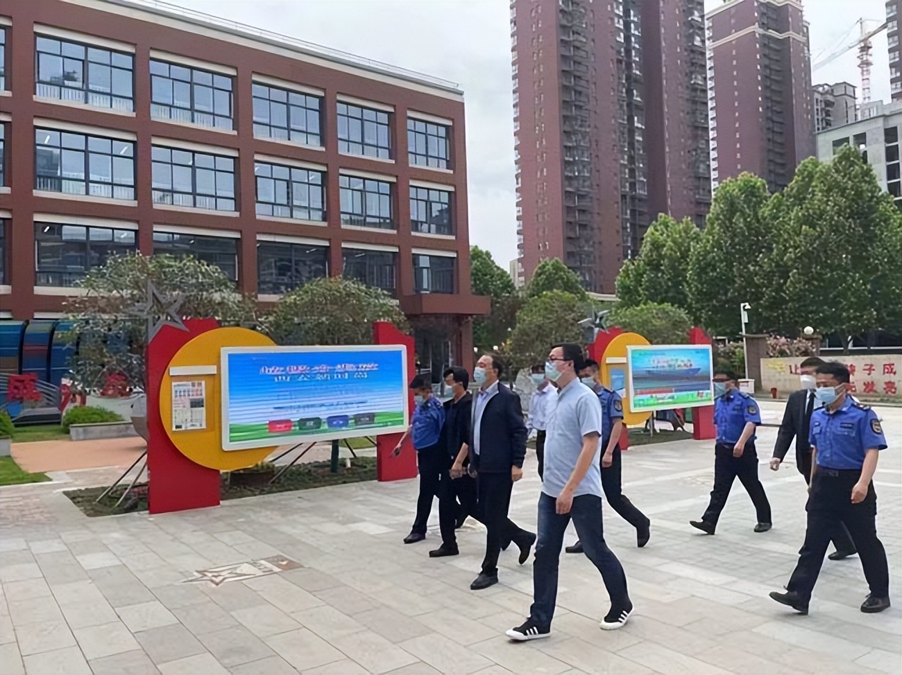 �����������������๤���쵼С���麽������������๤��