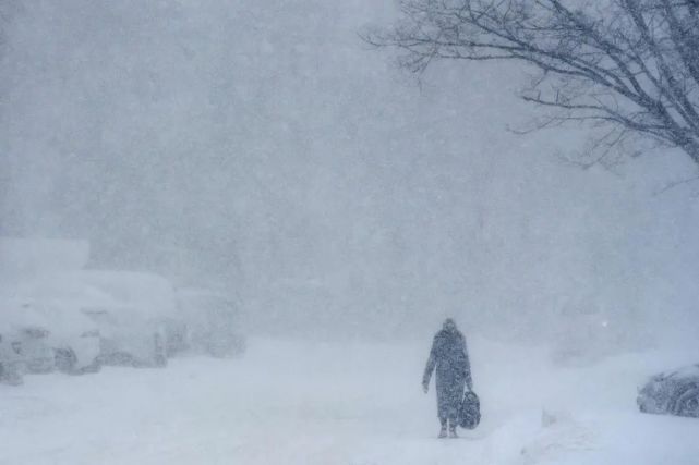 游戏版号停发的日子里：有人倒下，有人秽土转生