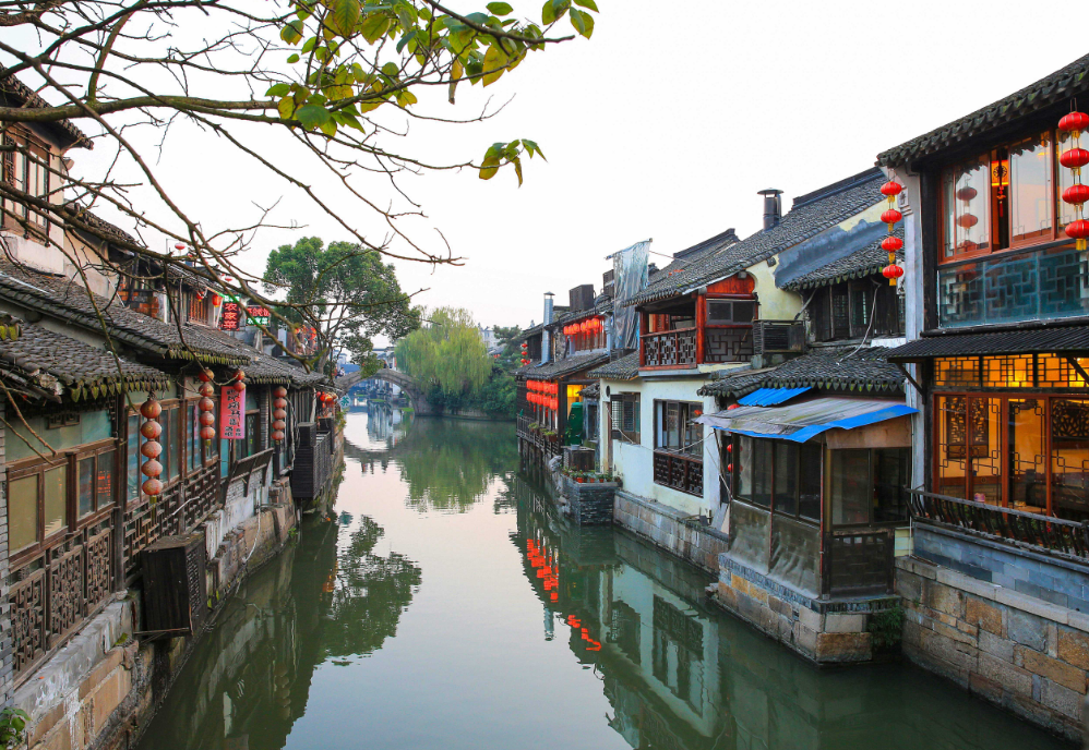 2022浙江“首次高考”来了，57万考生奔赴考场，网友评论却一边倒