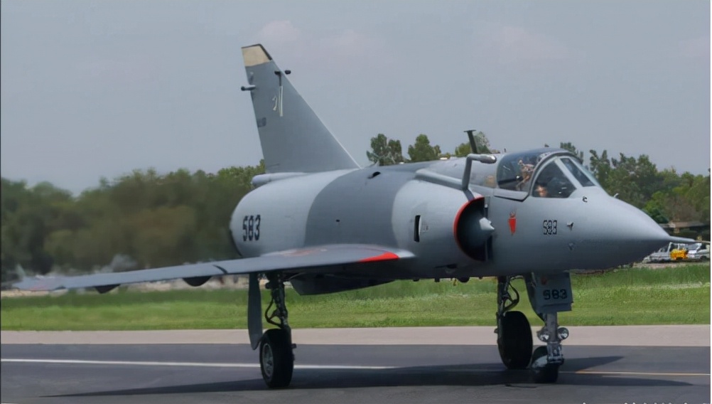 �Ӽ�5����20���й��ɷ������һ��һ����Ϊ�����������ģ�