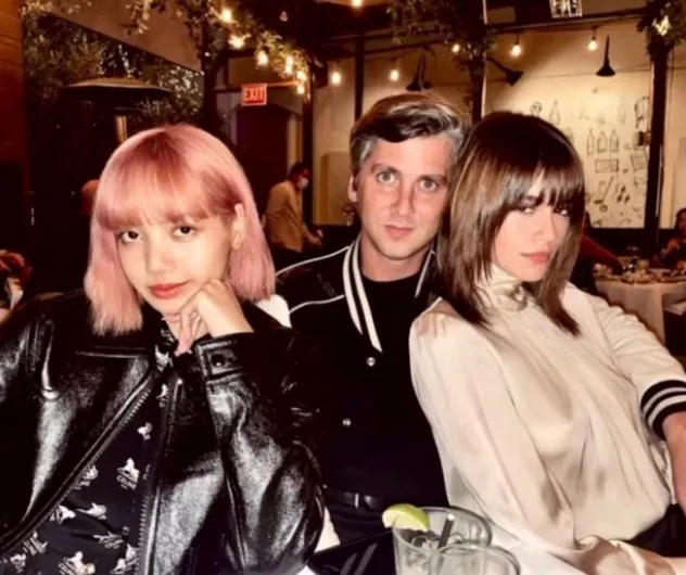 BLACKPINK LISA是如何感染上新冠的;TWICE会进入1位候补吗?