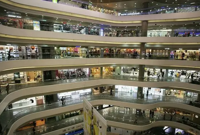 香港第一包租公：名下房产15000多套，每年光收租都有300多亿