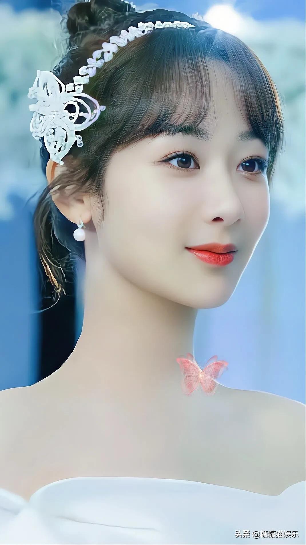 杨紫：清纯甜美，靓丽多姿