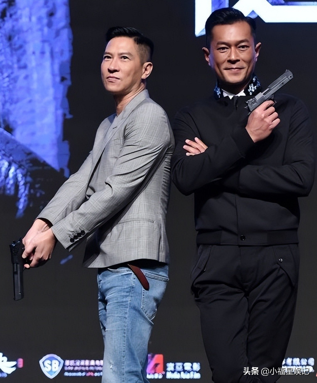 盘点“歪嘴杀”的13位明星，个个惊艳到糖分超标，帅到心坎里了