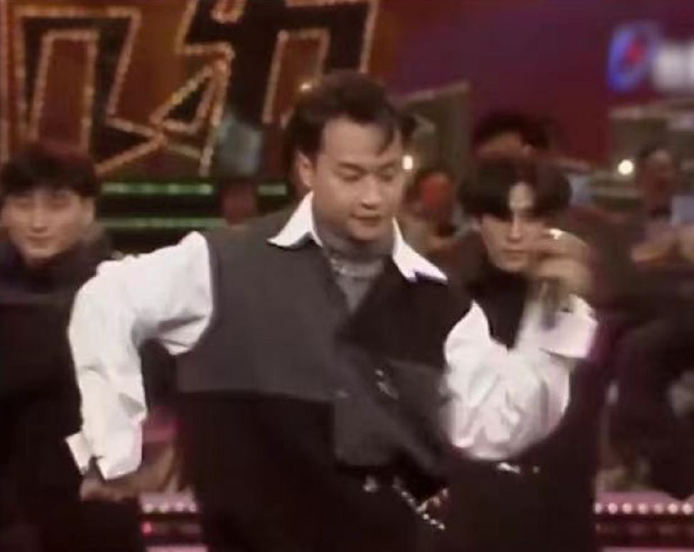 原来这7位油腻大叔，早年颜值“一个顶两个”，唇红齿白又英俊