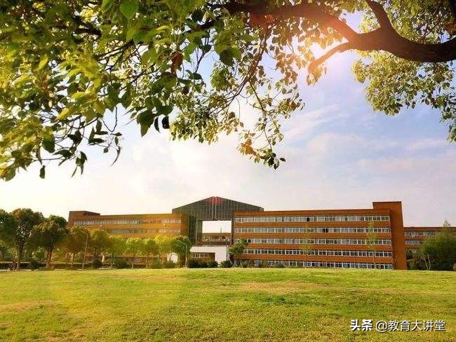 浙江最好大学最新排名，浙大第一，宁波大学跻身前三