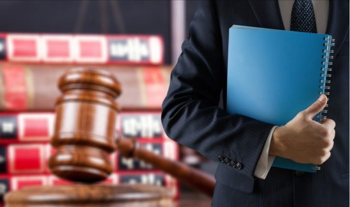 喜报｜“专业翘楚 正义化身”——梁红丽律师团队获赠锦旗