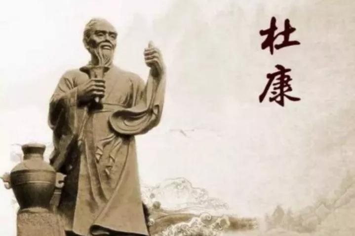中国2大“贴牌酒”，曾让茅台、五粮液望尘莫及，如今在柜台积灰