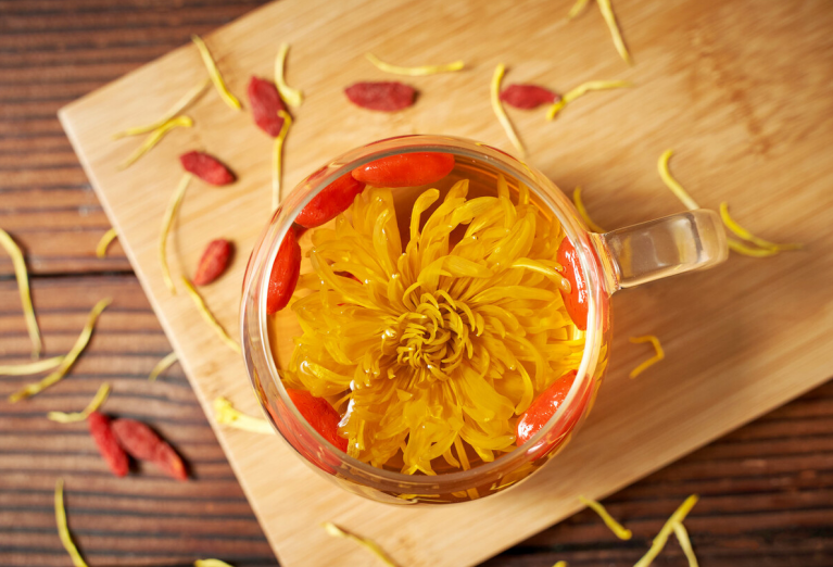 女性若想气色好，常喝这5款“养颜茶”，好喝又营养，性价比高